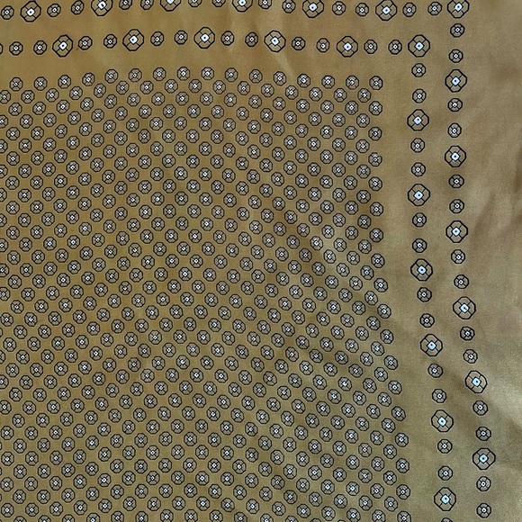 Vintage Liberty silk scarf - Picture 2 of 4